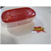 Image 1 : Rubbermaid containers  X2