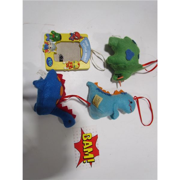 4Pc Ornament Set