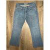 Image 4 : 4 Jeans - Levi's Women's 7 - Wrangler - 32x30 - Old Navy Women's 6 - The Road - 36x30