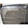Image 2 : Mercedes Benz Car Grille