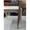 Image 3 : White padded stool