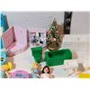 Image 3 : Vintage small doll furniture and dolls.