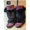 Image 1 : Suede leather beaded mukluks. Black rabbit fur. Sole repair required. Roughly 9.5" Heel to Toe (Appr