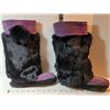 Image 2 : Suede leather beaded mukluks. Black rabbit fur. Sole repair required. Roughly 9.5" Heel to Toe (Appr