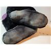 Image 5 : Suede leather beaded mukluks. Black rabbit fur. Sole repair required. Roughly 9.5" Heel to Toe (Appr