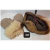 Image 1 : Leather mitts & fur trappers hat.