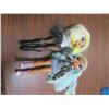 Image 1 : two dolls