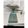 Image 1 : Vintage Scale