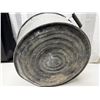 Image 3 : Vintage galvanized metal wash tub.
