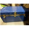 Image 7 : Blue Steamer Trunk (Keys are missing and trunk not opening)