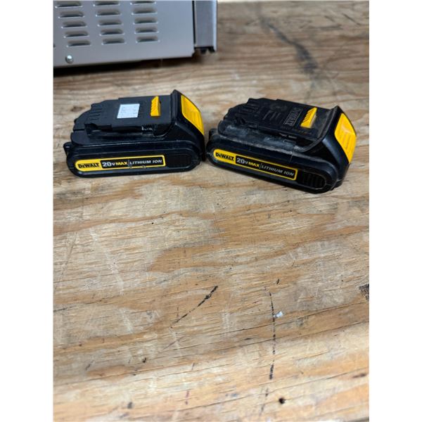 Dewalt 20 V batteries