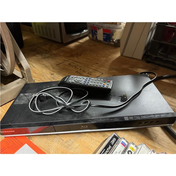 Samsung Blu-ray player with remote