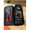 Image 1 : Digital clamp, meter