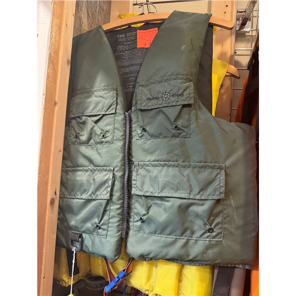 Sportsmans vest 90 pounds and over