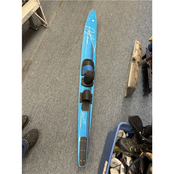 profile Cypress garden water ski