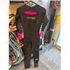 Image 1 : Hotline wetsuit size 8