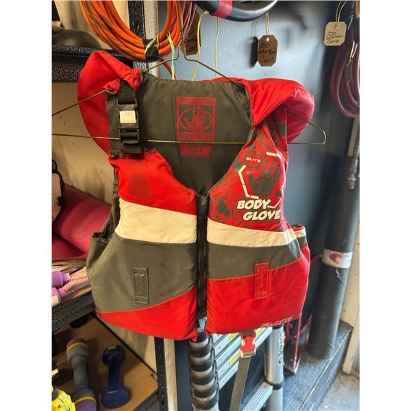 Body glove youth 60-90 pound life jacket