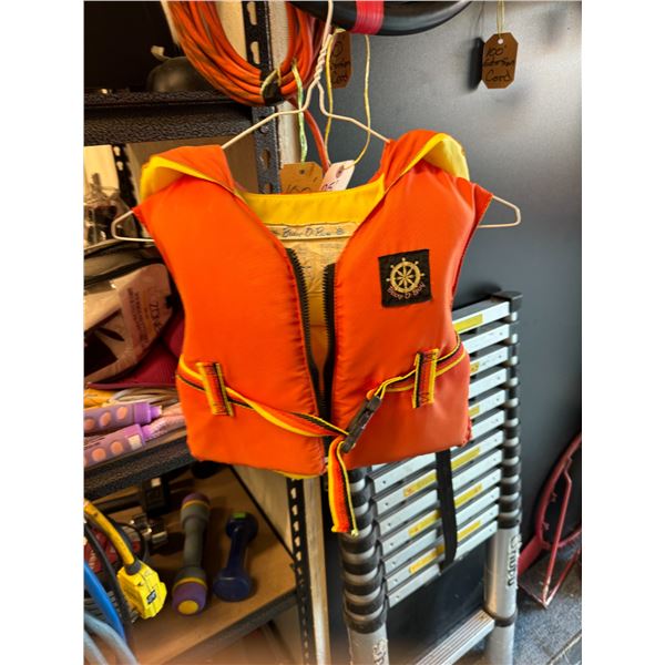 Lifejackets 60 to 90 pounds