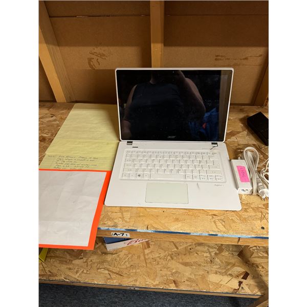 Acer aspire V laptop