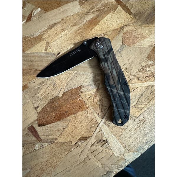 Folding knife