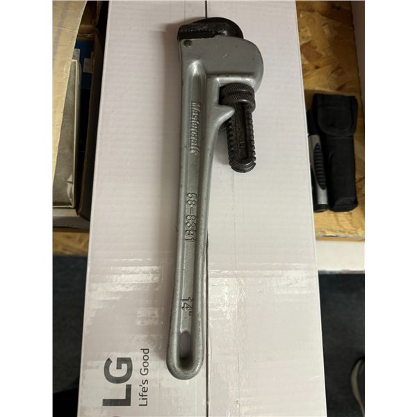 Mastercraft 14 inch pipe wrench
