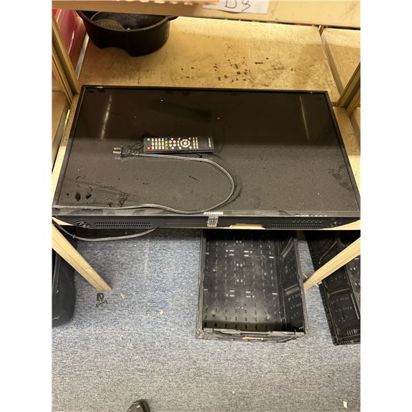 Sylvania 32" tv with remote