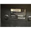 Image 2 : Sylvania 32" tv with remote