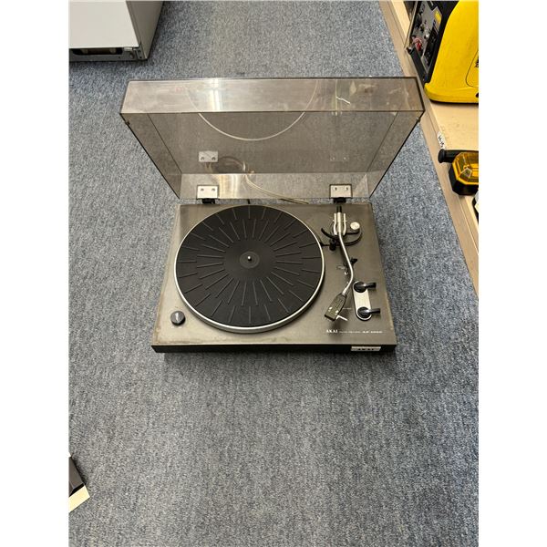 Akai auto return AP – 100C record player