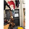 Image 2 : Santa and reindeer decor