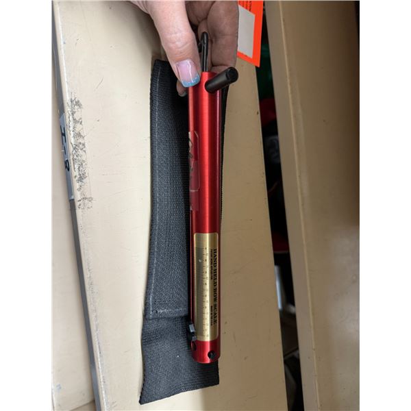 Handheld bow  scale