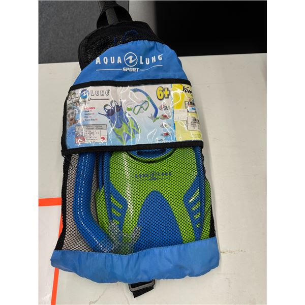 Aqualung, masks, snorkel, two fins and bag large/XL