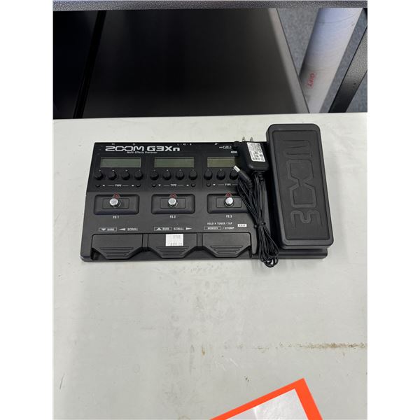 Zoom G3Xn multi FX processor