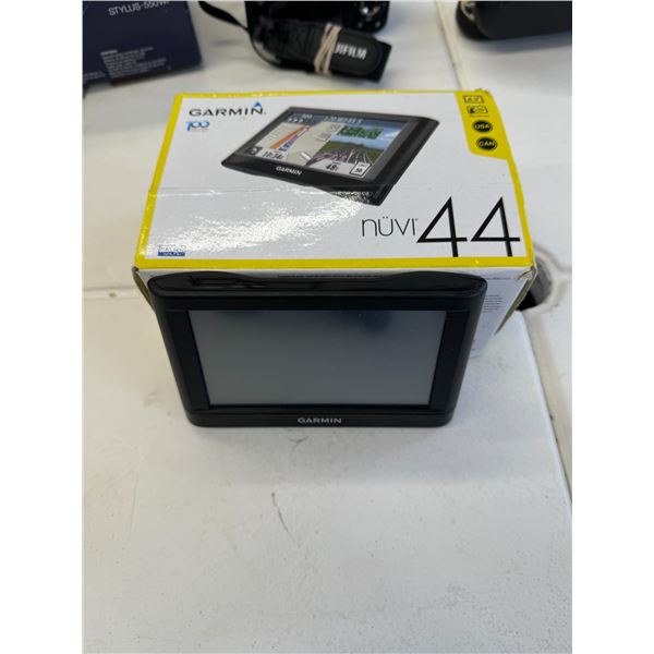 Garmin  Nuvi 44