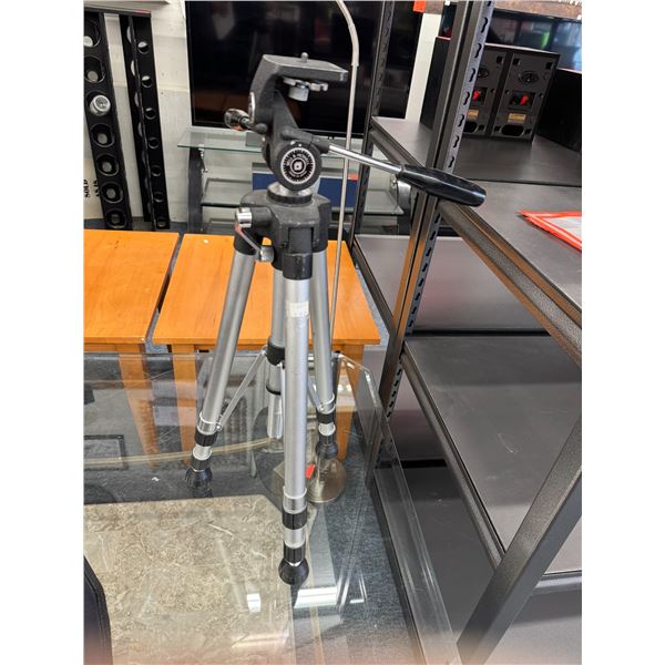 Bell & Howell tripod