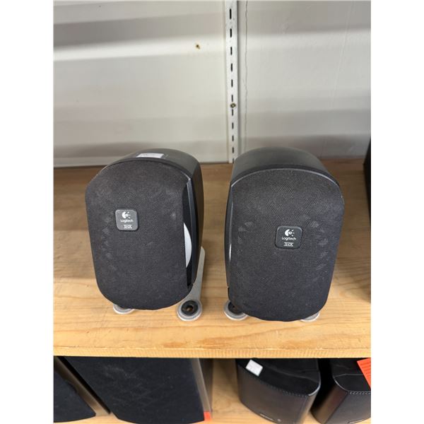 2 Logitech speakers
