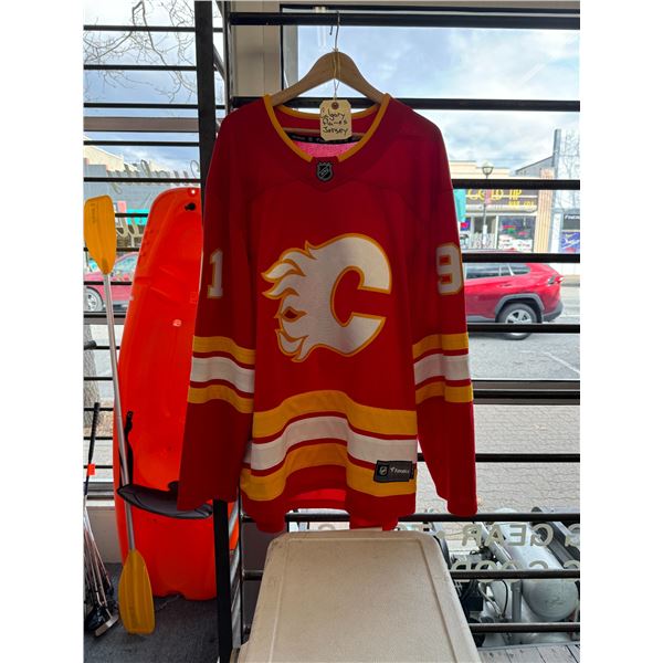 Calgary flames Kadri jersey XXL