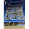 Image 1 : Socket set westward
