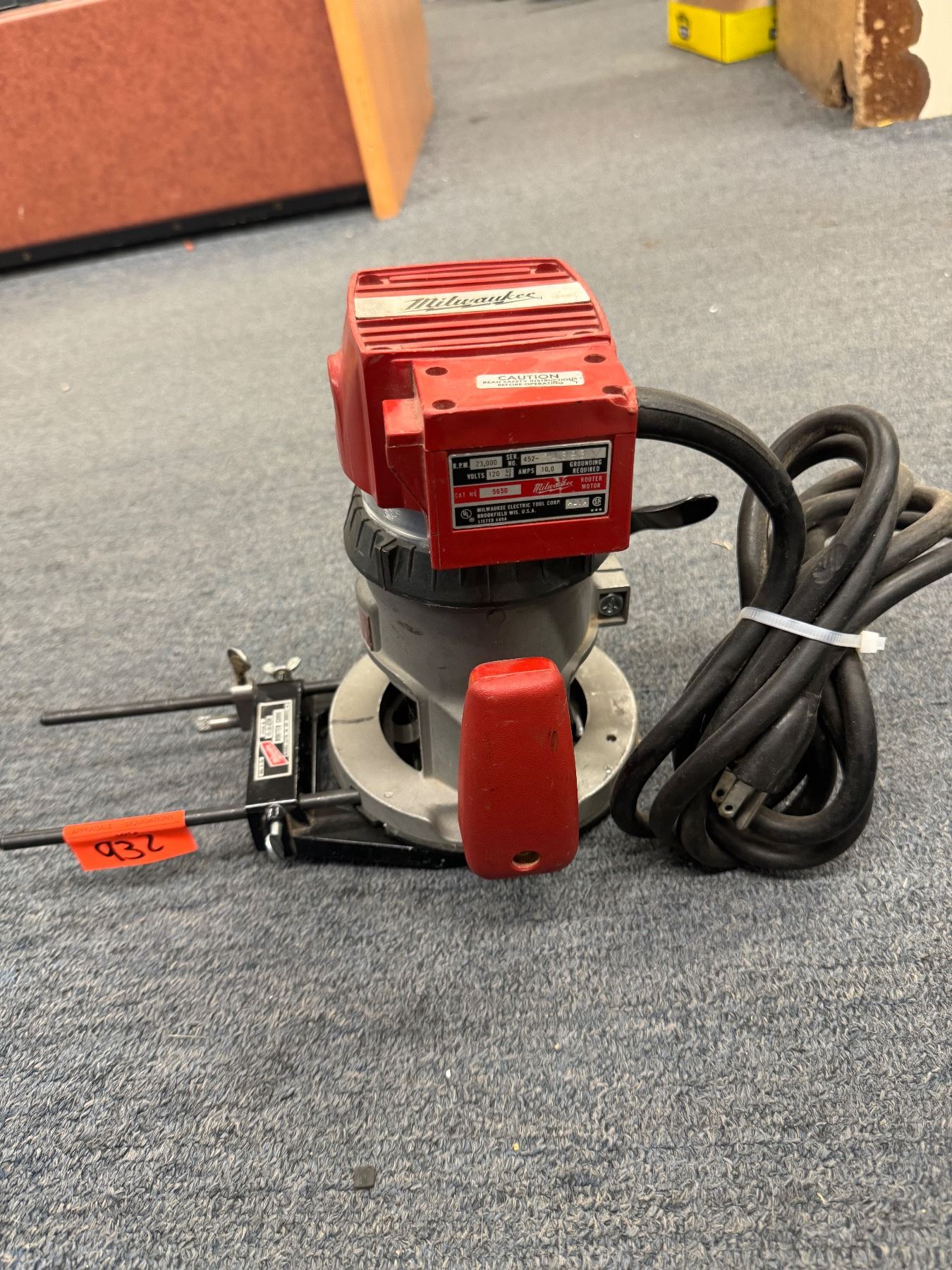 Milwaukee router