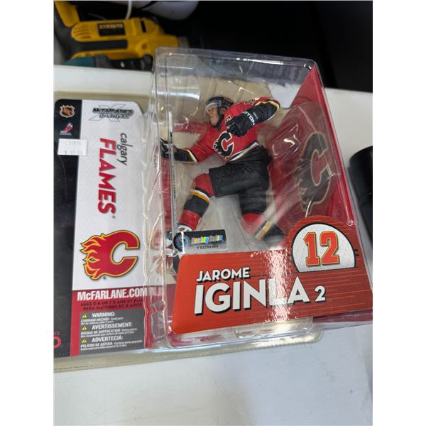 Calgary Flames Harome Iginla figurine