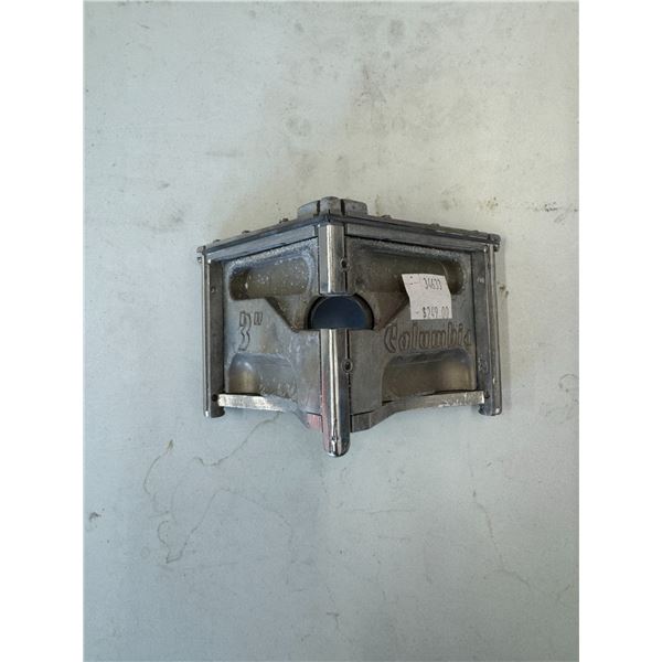 3" Columbia drywall tool
