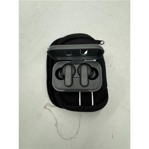 Skull Candy ear buds