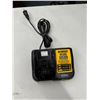 Image 1 : Dewalt battery charger