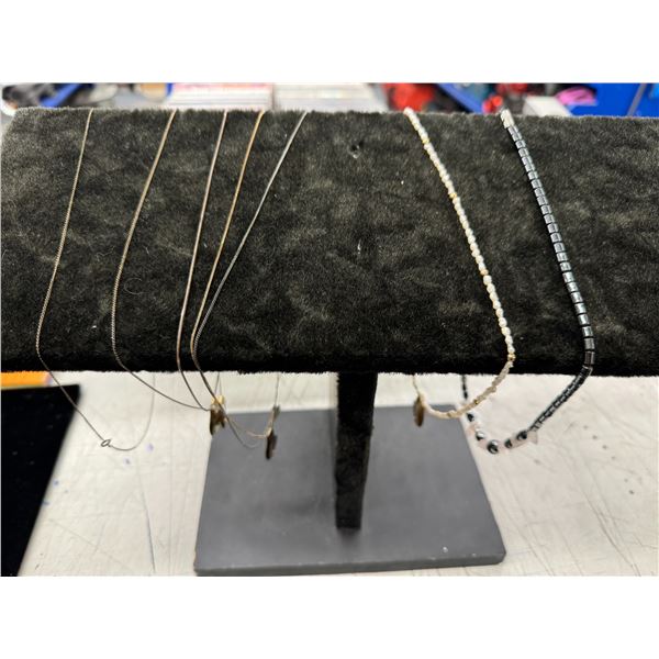 Lot of necklaces