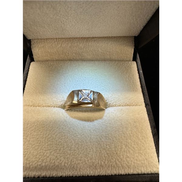 Men's ring cross diamond 10k 3.4g