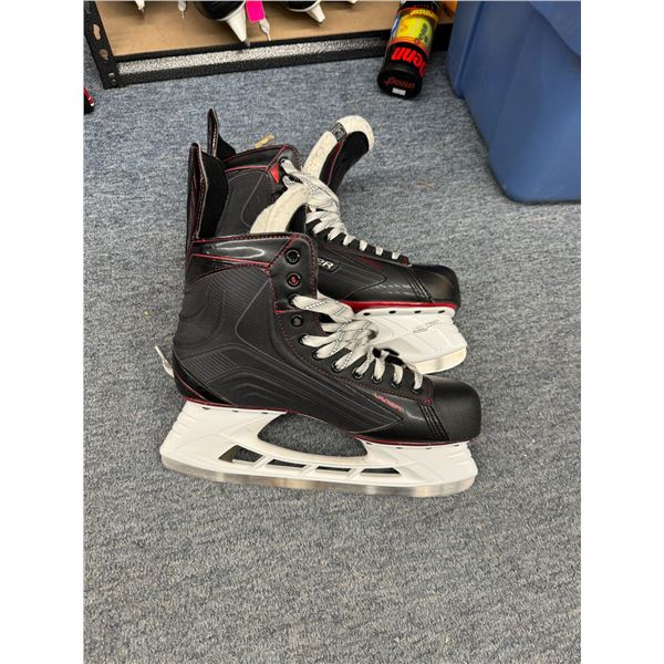 Hockey skates 12