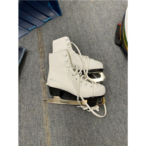 Figure skates 1
