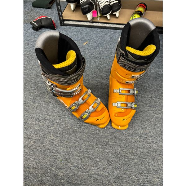 Ski boots 314mm