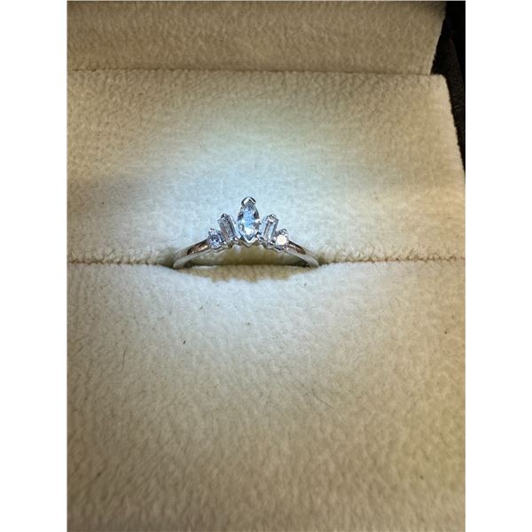 Crown Ring with appraisal 10k