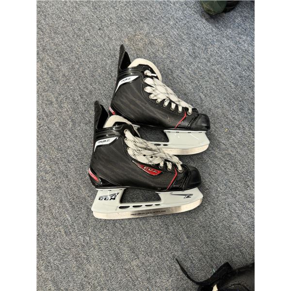 Hockey skates 3