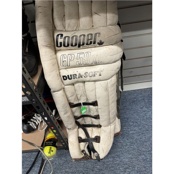 Goalie pad